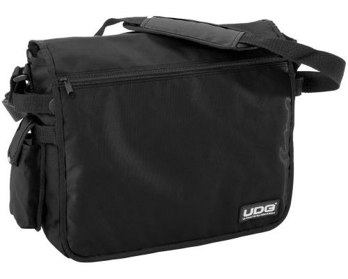 UL COURIERBAG BLACK Ultimate CourierBag Black 892528 B 33,02 UL CD SLINGBAG 258 BLACK U9646BL - Borsa porta CD per i digital DJ.