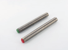 Barre filettate DIN 976 Threaded rods DIN 976 Materiale: acciaio inossidabile A2 / A4 Material: stainless steel A2 / A4 d l/mm A2 A2 A4 A4 à per confezione M6 1000 097626 1000 097646 1000 100 2000