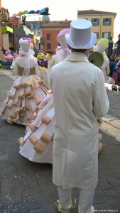 Carnevale storico persicetano edizione 2017 Carnevale storico persicetano edizione 2017, spillo società Jolly Il risultato del lavoro delle società carnevalesche viene valutato da una giuria che