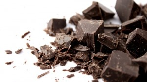 Artefici di questi benefici ad ampio spettro d azione sono i flavonoidi del cacao; per quanto riguarda la salute del cervello, i flavonoidi sono in grado di ridurre lo stress ossidativo, intervenire