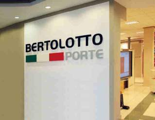 ALTA QUALITÀ Porte uniche al giusto prezzo OGNI PRODOTTO BERTOLOTTO È COPERTO DA POLIZZA RC: VALE ALL INFINITO NEL TEMPO, PER DIFETTI O SUL PRODOTTO.