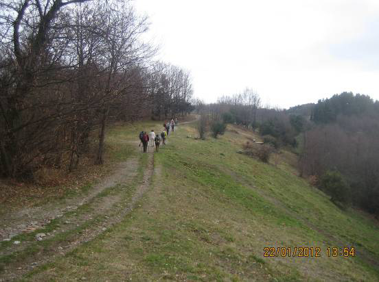 . Figura 11: La cava d Ardesia di Mte Zucchetto Figura 12: Il Monte Costello 1-26-08 P05: (Dal Monte ZucchettoMonte Costello) 25 minuti Dalla cava d ardesia di quota 616 metri, sotto il Monte