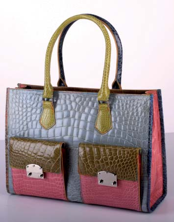 5149 DESCRIZIONE: Borsa sportiva MATERIALE: coccodrillo lucido multicolor