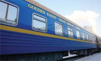 Il treno speciale Golden Eagle Trans Siberian Express ha 12 nuove carrozze letto meravigliosamente arredate.