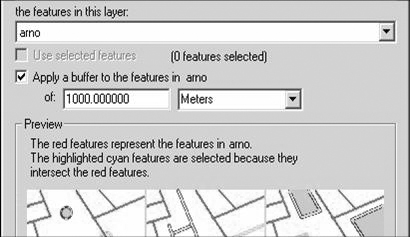 Selezione in base a relazione spaziale in ArcMap: condizione di prossimità (buffer) In alcuni casi, una incertezza sull accuratezza geometrica e sulla coerenza delle coperture può consigliare di