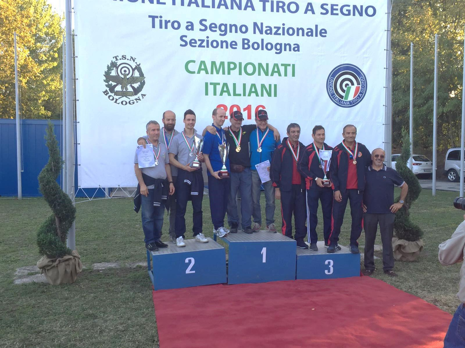 TIRO A SEGNO - FINALE CAMPIONATI ITALIANI SENIORES E MASTER BOLOGNA dal 4 al 9 ottobre 2016 Domenica 9 ottobre si sono conclusi, presso il Poligono di tiro a segno di Bologna, i Campionati Italiani