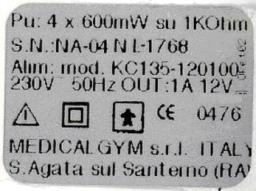 1 3. 3 - A l t r e c a r a t t e r i s t i c h e Dimensioni: 137x89x38h [mm] Peso: 255 [g] Classe: II Tipo: BF Classificazione rispetto all'ingresso di liquidi: IP20 Sicurezza in presenza di gas