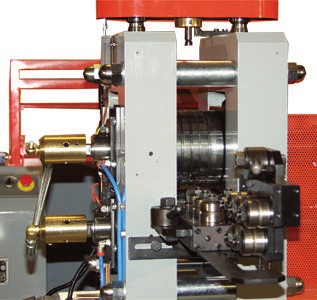 85 380 490 770 RI: Tutti i laminatoi hanno i cilindri scomponibili. / All the roiiling mills have the adjustable position rollers.