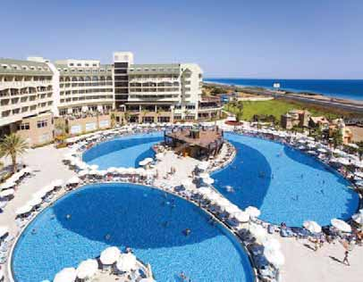 Hotel Amelia Beach TURSKA, SIDE Položaj Hotel je udaljen od aerodroma Antalya i 15 km od Sidea i Manavgata.