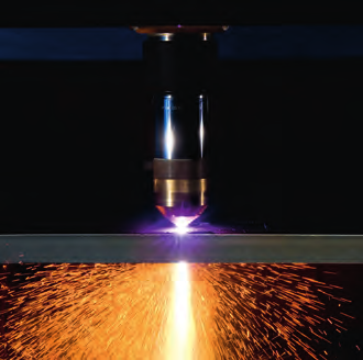 l'evoluzione del tradizionale processo plasma che rappresenta l'alternativa al taglio laser: Qualità Questo strumento di taglio consente di ottenere: - accuratezza dimensionale e geometrica dei tagli