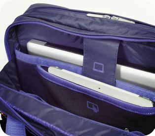 amovibile porta cavi/portapenne, vano posteriore con due tasche interne, fascia posteriore per inserimento barra trolley, tracolla