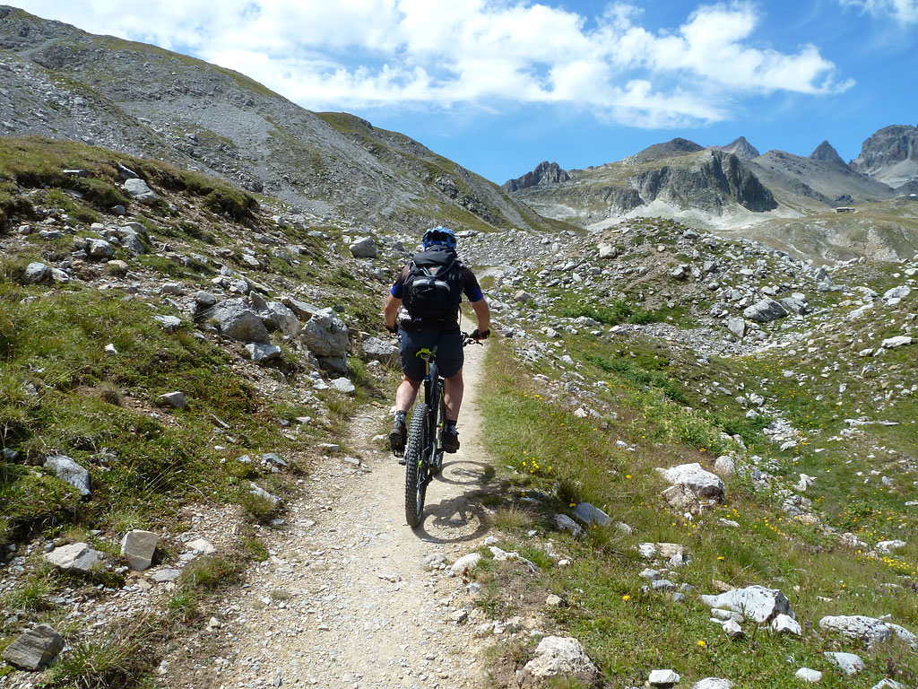 Località di partenza e arrivo: Bardonecchia-loc. Campo Smith - mt 1260 Lunghezza: km. 35 Dislivello in salita: mt. 1600 ca Quota max: mt.