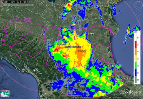 Cumulate di precipitazione Le precipitazioni registrate durante l evento sono risultate moderate con valori massimi orari inferiori ai 20 mm (Tabella 1) e