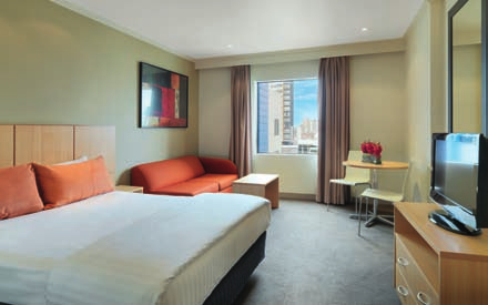 Travelodge Hotel Southbank Melbourne Immerso nell animata e cosmopolita atmosfera del Southbank, l albergo offre un ampia scelta di confortevoli sistemazioni, numerosi servizi e la vicinanza con i