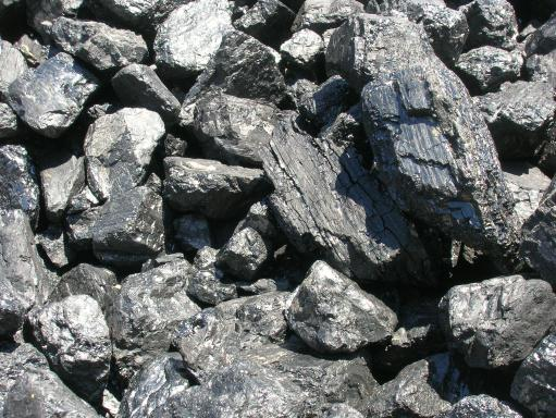 2.3. CARBONE Il primo combustibile fossile utilizzato è il carbone, del quale esistono abbondanti riserve.