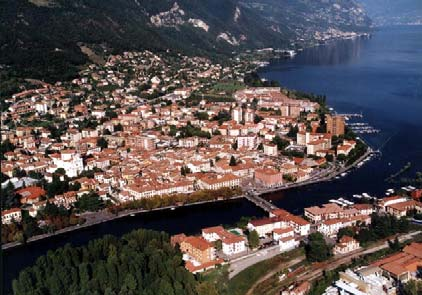 I.M.B. Sarnico Veduta aerea di Sarnico Il terzo itinerario proposto ci porta alla scoperta del monte in mezzo al lago così veniva descritta Monte Isola dalla Serenissima Repubblica Veneta.