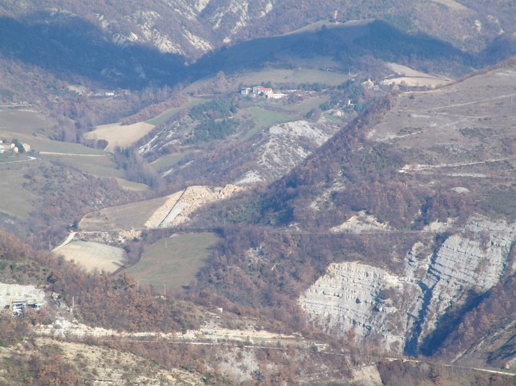 Foto 3 - Veduta da Sud della parte sommitale dell ambito