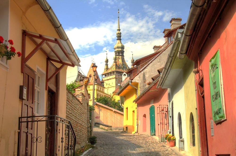 15 Ago Martedì PIATRA NEAMT LE GOLE DI BICAZ SIGHISOARA BIERTAN SIBIU Prima colazione in hotel. Pranzo in ristorante in corso d'escursione. Partenza per Sighisoara.