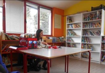 STORIE E FIABE Cinzia, la mamma di Celeste, è venuta a scuola a fare animazione alla lettura a noi bambini delle