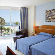 PARADISE FRIENDS SIRENIS CALA LLONGA RESORT *** SPAGNA BALEARI IBIZA CALA LLONGA 8 GIORNI / 7 NOTTI ALL INCLUSIVE + VOLO + TRASFERIMENTO 27-05 -2017 Volo a/r da Bergamo per Ibiza.