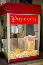 200 CHF (inclusa IVA) Codice: GG-017 Macchina per popcorn Per fare i