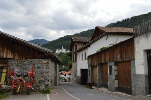 Abbazia di Monte Maria vista dal paese di Burgusio Castel Coira.