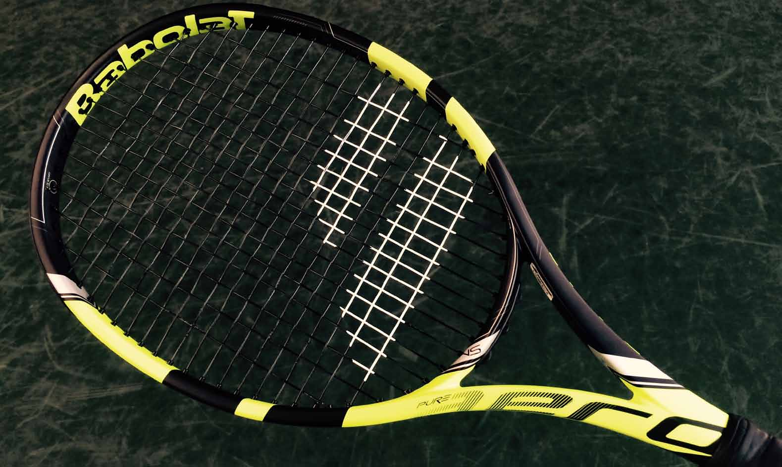 22 Racchette e dintorni Pure Aero VS e le altre per picchiare precisi Il nuovo modello Babolat sulle orme della vecchia Aero Storm è parente della Pure Aero di Nadal, ma con sezione variabile: ideale