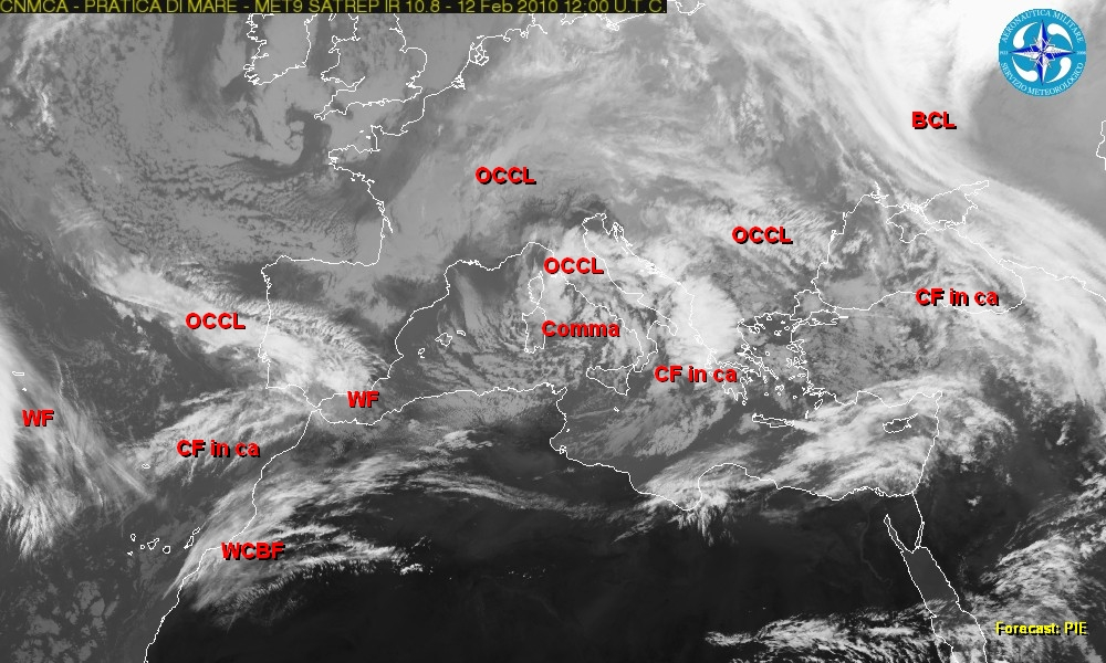 12 febbraio, ore 12:00 UTC. Immagine da satellite IR sullo scenario Euro-Atlantico, con rappresentazione dei principali soggetti sinottici e a meso-scala. (archivio SATREP). February 12 th, 12:00 UTC.