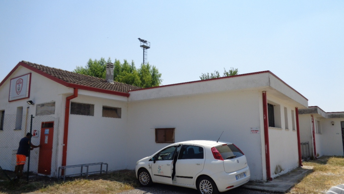 INTERVENTI DI RIQUALIFICAZIONE ENERGETICA (6/6) CAMPO SPORTIVO Centrale