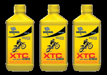 XTC C60 off road SAE 10W-40 SAE 10W-50 SAE 10W-60 Lubrificante premium performance specificamente formulato per incontrare le molteplici e contrastanti esigenze di lubrificazione dei motori di moto