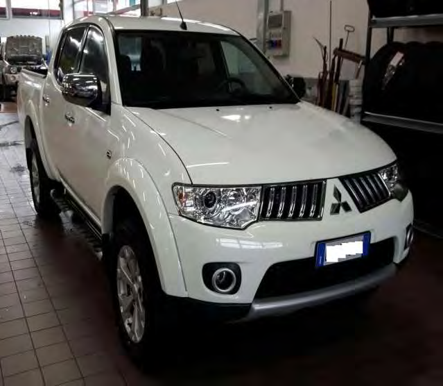 MITSUBISHI L200 DUOBLE CAB INTENSE PLUS 178 CV Anno prima immatricolazione 2013 Km percorsi DIESEL Cilindrata 2.