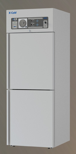 Armadi frigoriferi e congelatori da laboratorio +4 C/-20 C Serie Specifiche tecniche Scocca: Esterno realizzato in lamiera zincoplastificata Vasca interna con angoli arrotondati, realizzata