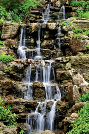 L acqua ha un comportamento peculiare: proprietà chimiche (II) L acqua è il principale dei solventi presenti in natura e può formare soluzioni acide (ph<7),