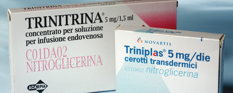 7. Alcoli e fenoli, eteri La glicerina è un altro polialcol di straordinaria importanza: si tratta infatti di un composto il cui nome IUPA, 1,2,3-propantriolo, indica subito che le sue molecole