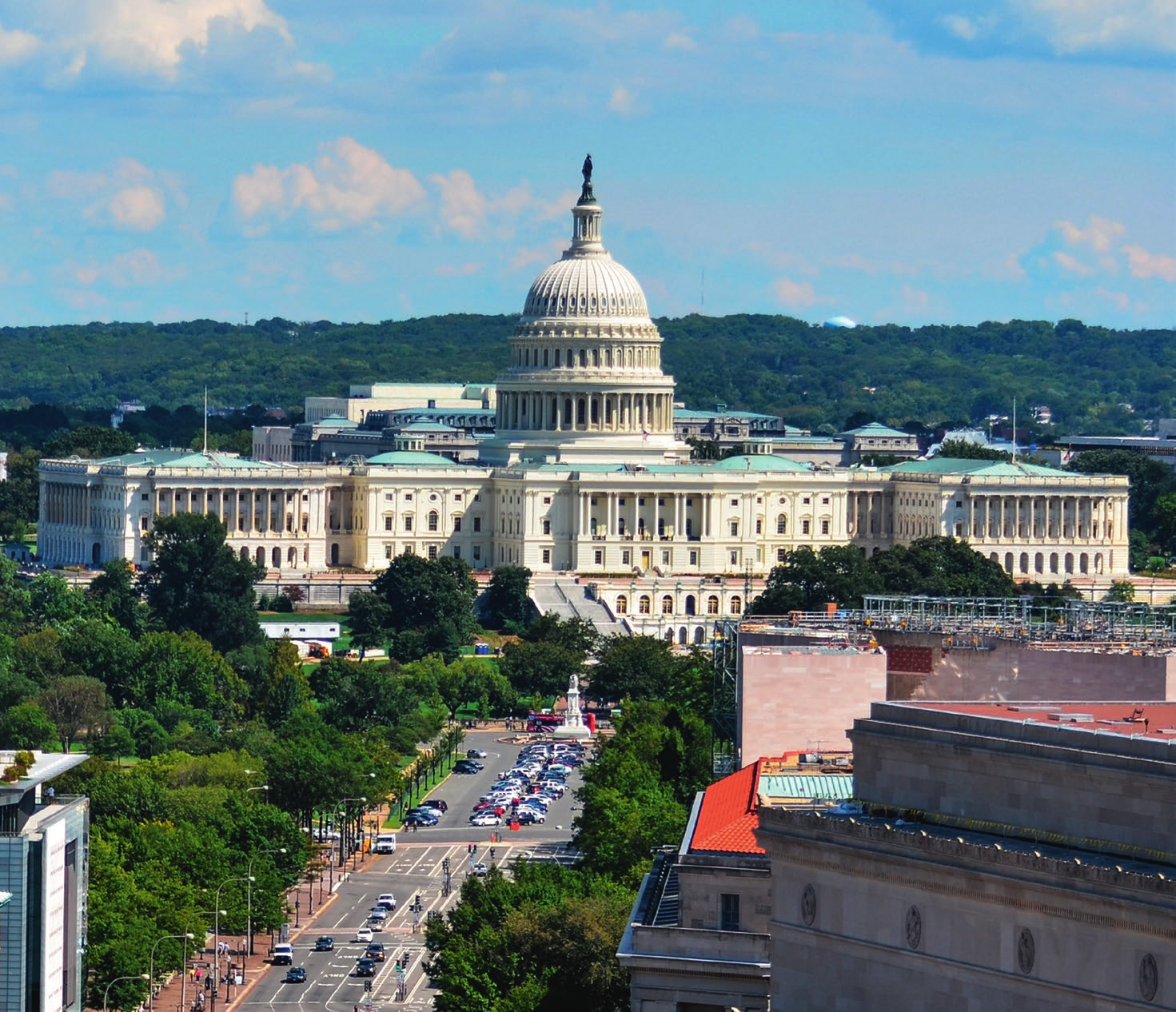 Il Campidoglio di Washington oggi Il Campidoglio continua a essere il cuore pulsante della politica americana e 435 deputati e 100 senatori ancora siedono nelle due camere del Congresso all interno