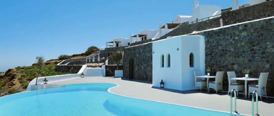 GRECIA - SANTORINI - PYRGOS Carpe Diem Junior Suite Spa Affiliato A tutti gli ospiti Best Tours l albergo offre una bottiglia di vino locale, un cesto di