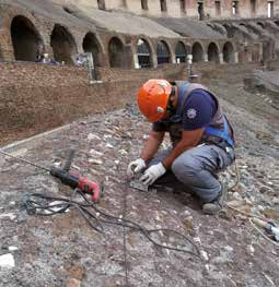 CSC sconsiglia l applicazione di linee vita su lamiera.