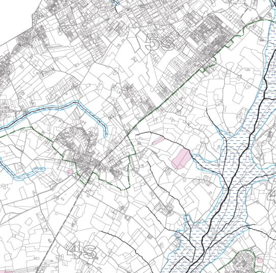 Dalla cartografia allegata si evince che le fasce di pericolosità idraulica si localizzano esclusivamente lungo le pianure alluvionali del torrente Genna ed il torrente Caina rispettivamente ad Est e