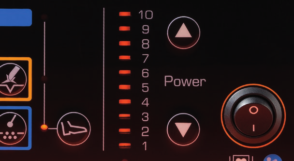 Con la punta delle dita è possibile regolare la potenza erogata in modo semplice e rapido, a incrementi di 10 Watt.