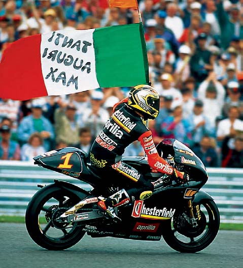 della Suzuki nel 1982; Alessandro Gramigni porta al trionfo la sua Aprilia 125 nel 1992; Massimiliano Biaggi fa il bis vincendo di nuovo il campionato piloti nel 1995.