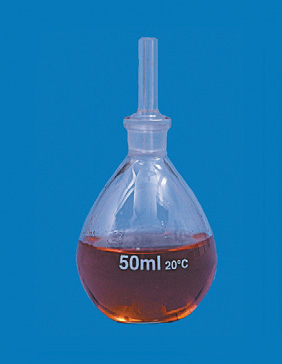 3 Specific gravity bottles with ground in termometer range 0 to C in borosilicate glass 3.