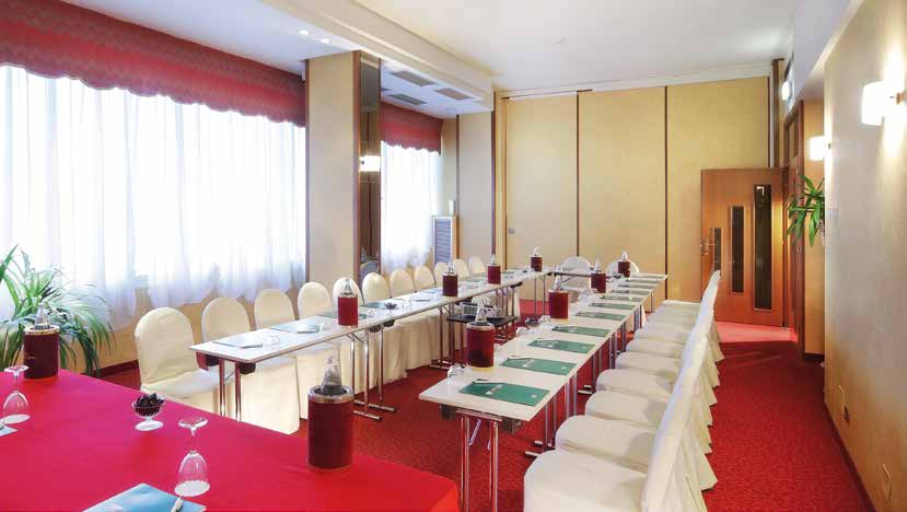 Sale meeting e servizi congressuali L Holiday Inn di Rimini è perfetto per svolgere meeting, congressi o convention in ambienti confortevoli e moderni, con spazi modulabili e sale che possono