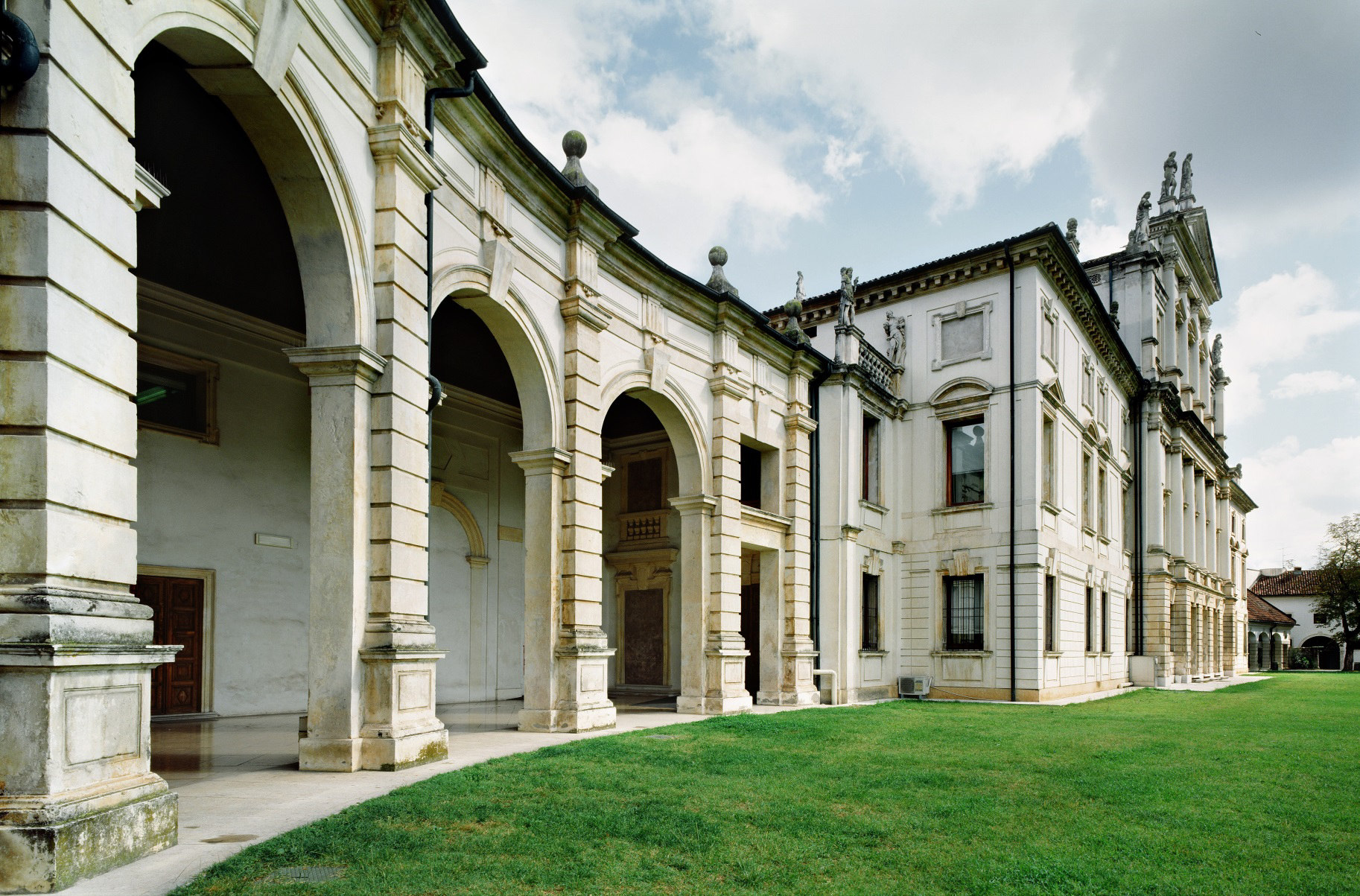 CUOA Business School CUOA Business School Villa Valmarana Morosini