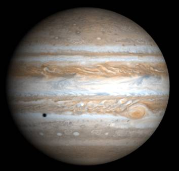 La formazione di Giove La grande quantità di ghiaccio e le basse temperature oltre le 3 UA hanno portato alla formazione di estesi nuclei rocciosi e ghiacciati con maggiori possibilità di accrescere