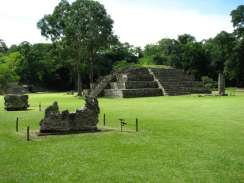 5 giorno: Guatemala Flores - Tikal Di prima mattina, trasferimento all aeroporto per prendere il volo che vi porterà a Flores.