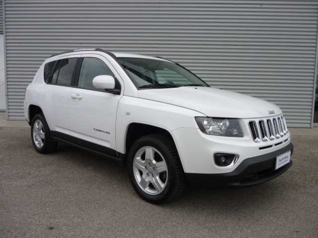 Jeep Compass 2.2 CRD North Compass Immatricolazione: 12/ 2013 KM: 76600 Carrozzeria: Fuoristrada Cilindrata: 2143 Bella Jeep Compass 2.2 CRD North Edition di fine 2013.