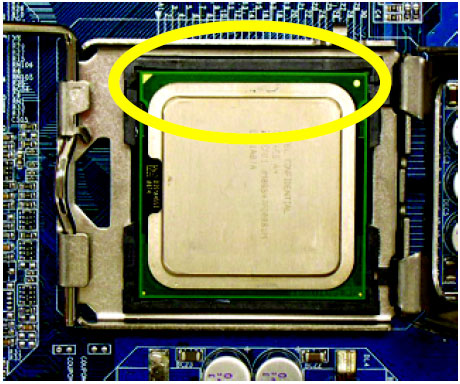 Impostare la frequenza host della CPU secondo le specifiche del processore.