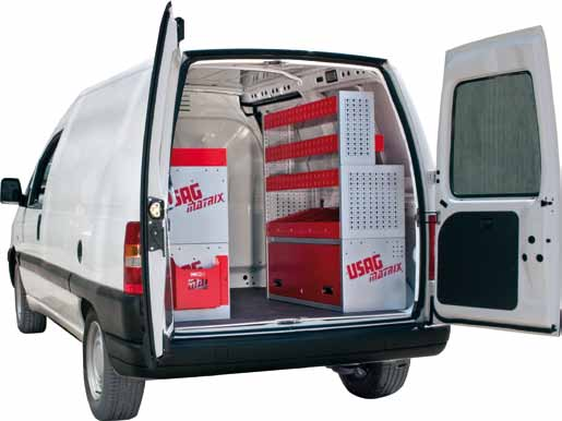 LE COMPOSIZIONI Veicoli compatibili: Marca Veicolo Jumpy passo 2824-3224 tetto 1415 CITROEN Jumpy passo 3000-3122 tetto 1449 Scudo passo 2824-3224 tetto 1415 FIAT Scudo passo 3000-3122 tetto 1449