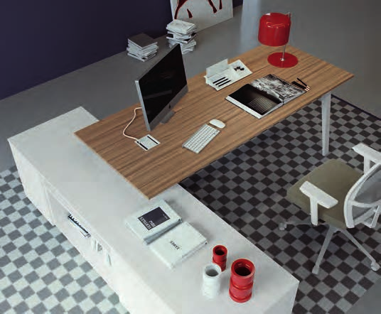Dodici system versatility allows the desk aggregation to the new double sided