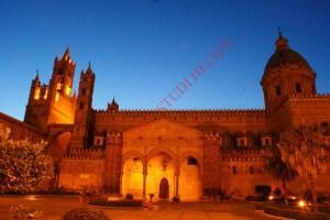 I Monumenti del sito Palermo Arabo Normanna I monumenti che compongono il sito seriale Unesco sono 9: Palazzo Reale e Cappella Palatina; Palazzo Zisa; Cattedrale di Palermo; Duomo di Monreale; Duomo